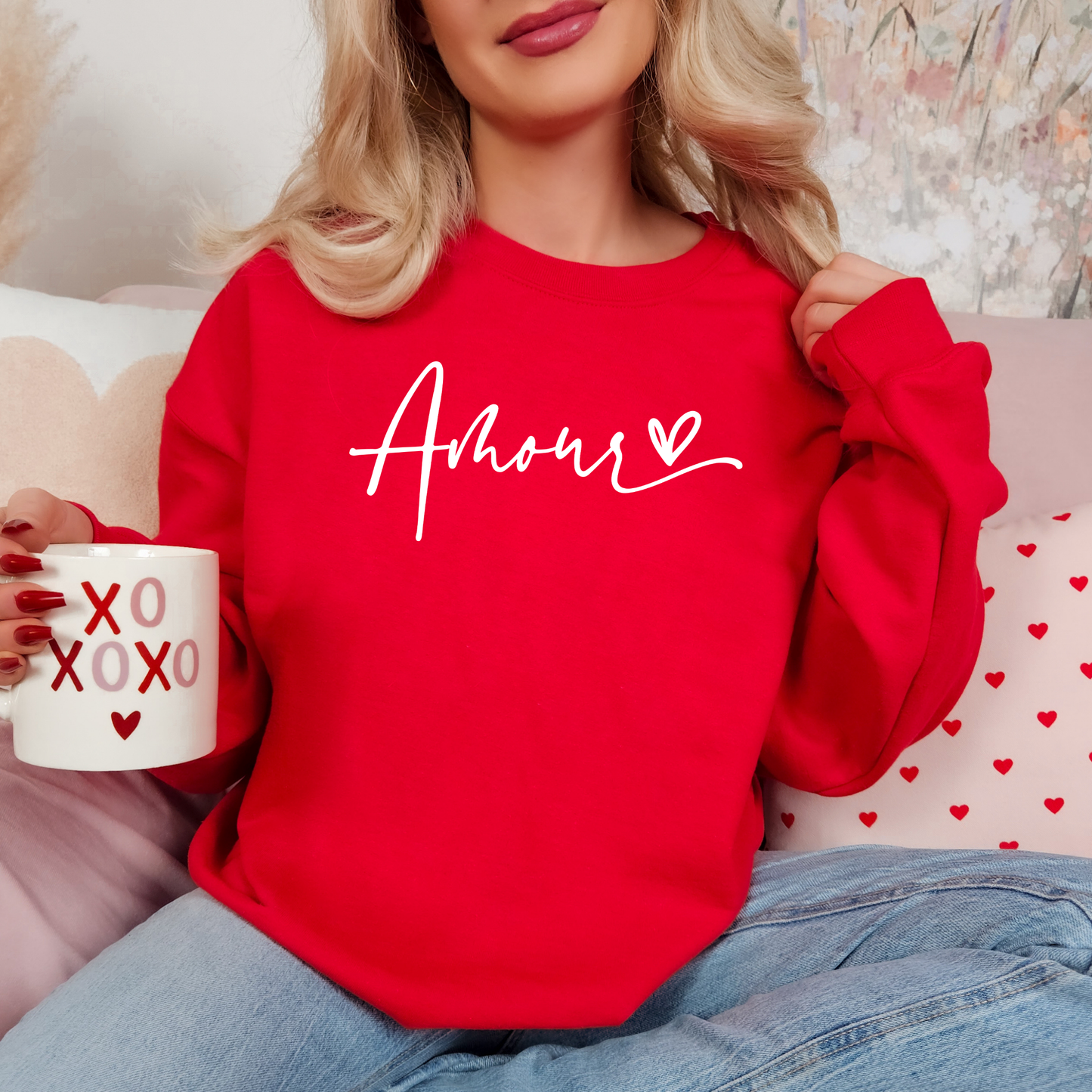 Amour Sweatshirt – Share the Love in Style