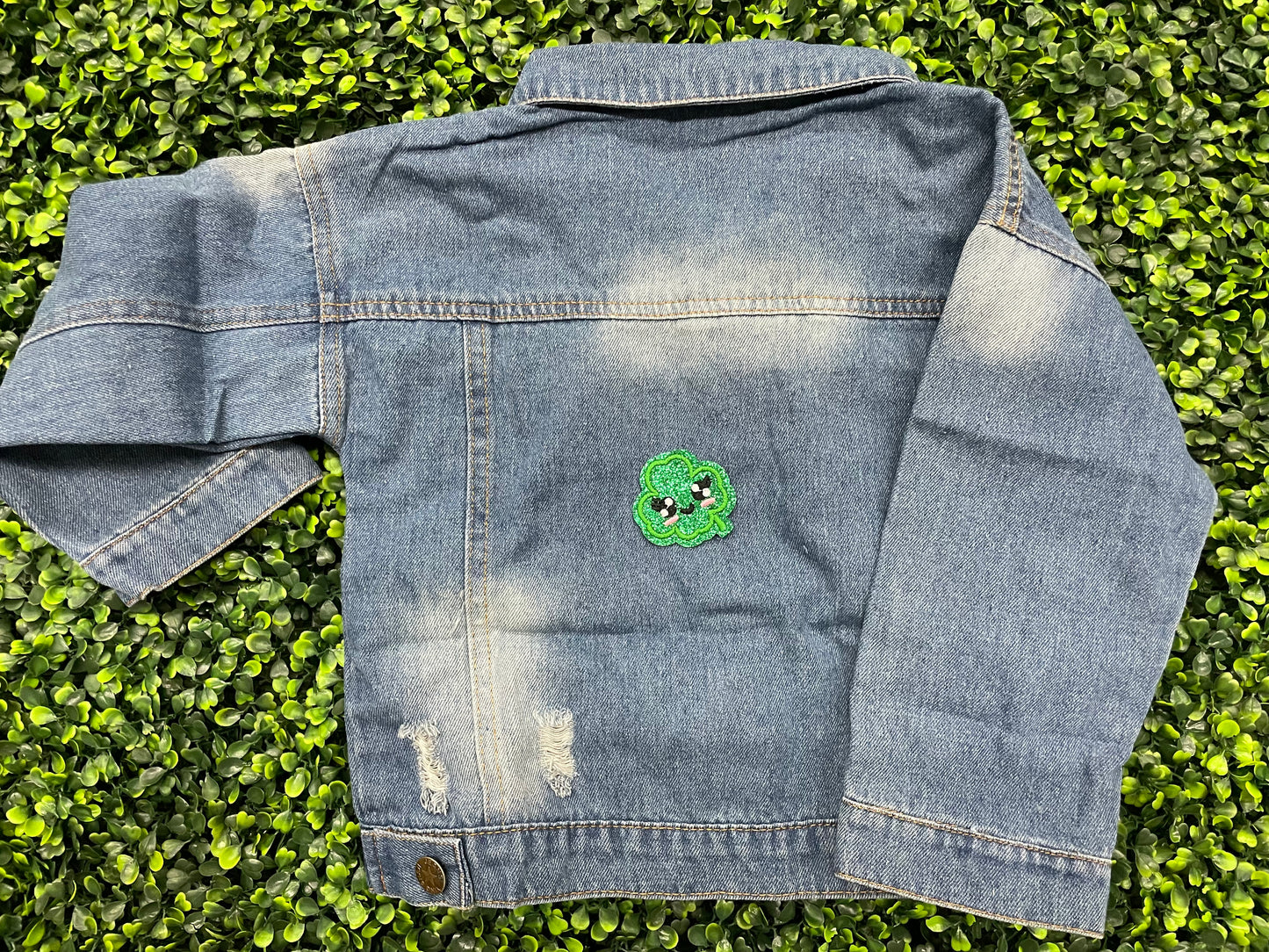 Kawaii Glitter Clover Patch